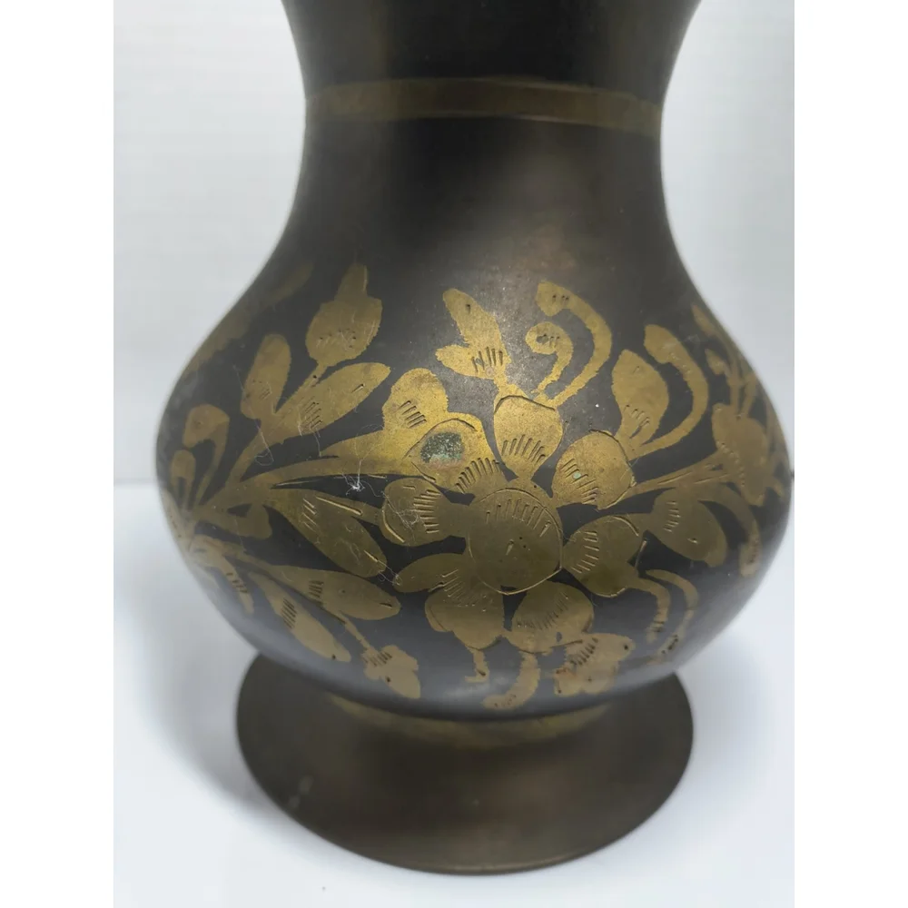 Vintage Two‎ Tone Brass Pitcher Ewer Etched Flower Floral Design Notched Handle